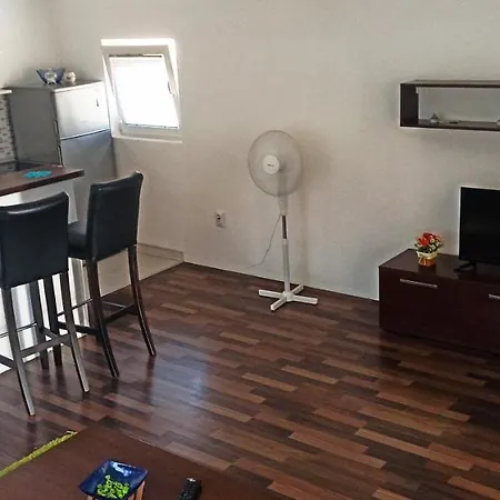 Apartman Ema