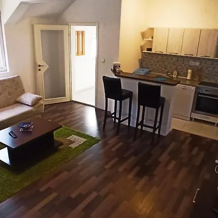 Apartment Ema